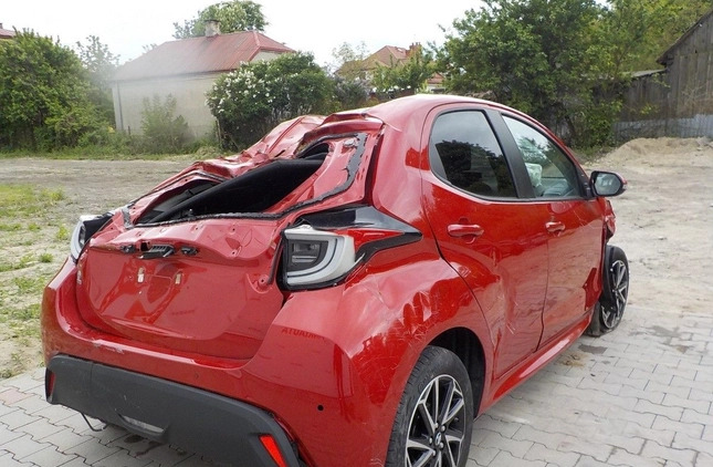Toyota Yaris cena 14900 przebieg: 8000, rok produkcji 2022 z Wolin małe 211